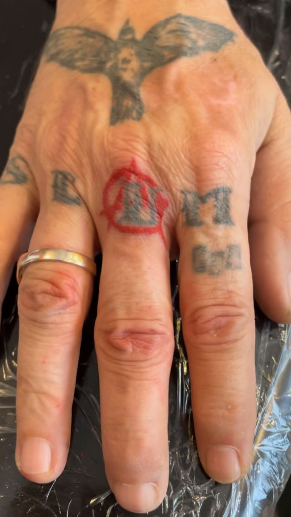 fingertatoveringer