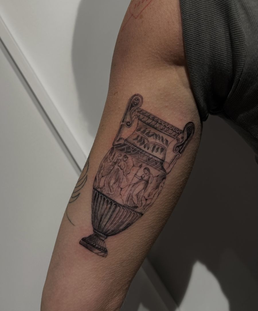 ANGELO 8