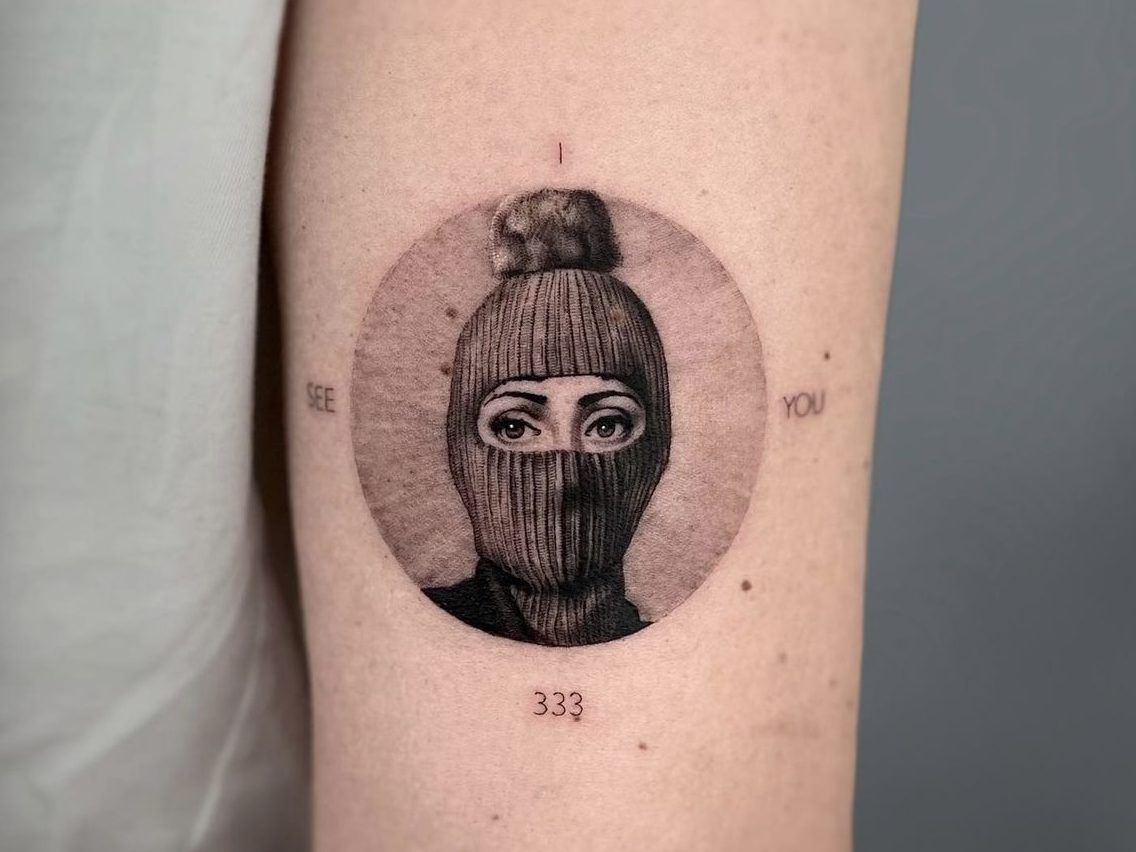 mikrorealisme av et portrett utført av Fredrik på Attitude tattoo studio